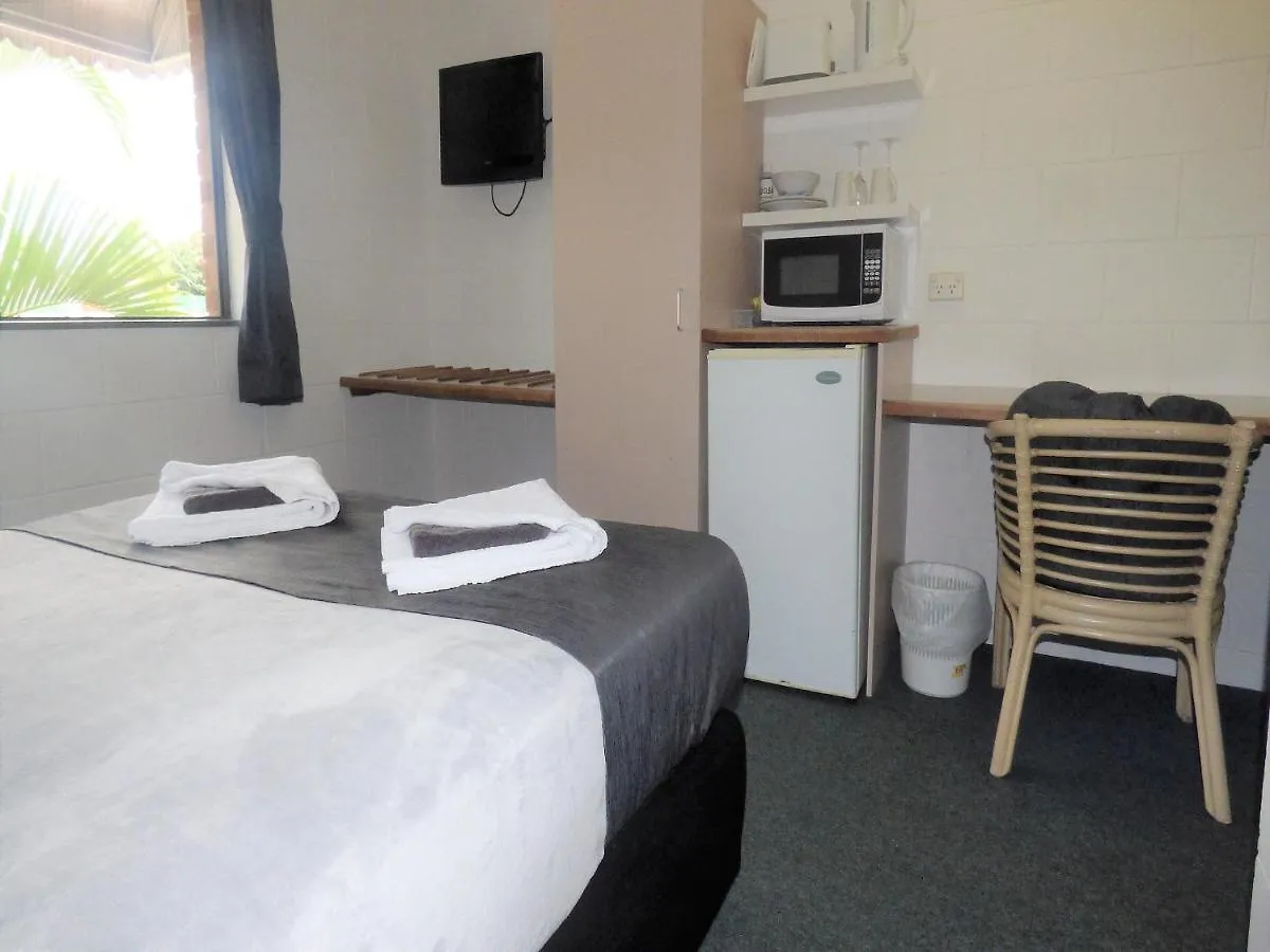 Banjo Paterson Motor Inn Townsville Australia