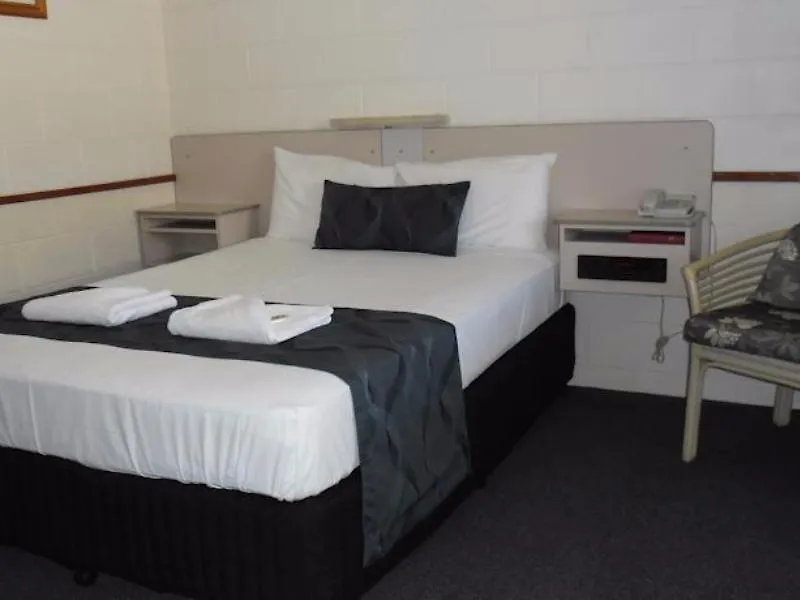 Banjo Paterson Motor Inn Townsville Motel