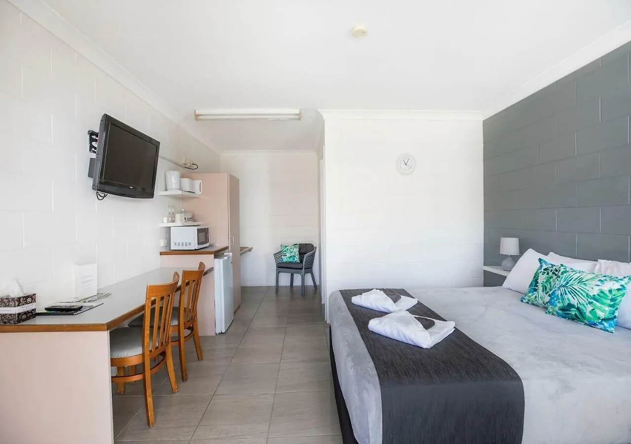 Banjo Paterson Motor Inn Townsville Motel