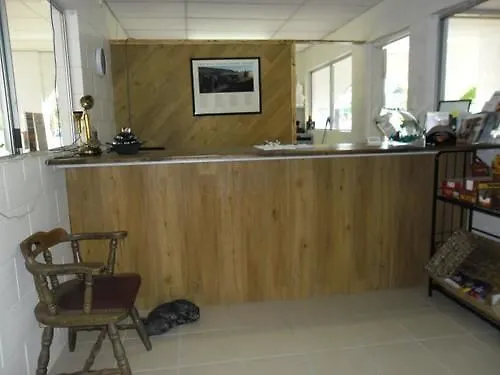 Banjo Paterson Motor Inn Townsville Motel